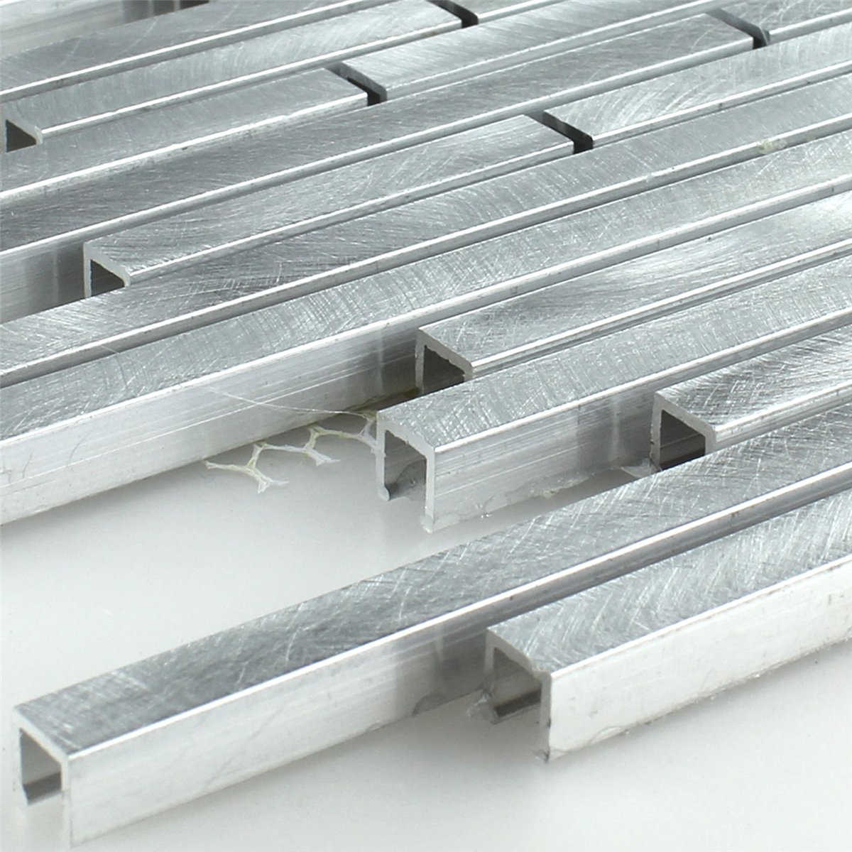 Campione Mosaico Alluminio Argento Stripes