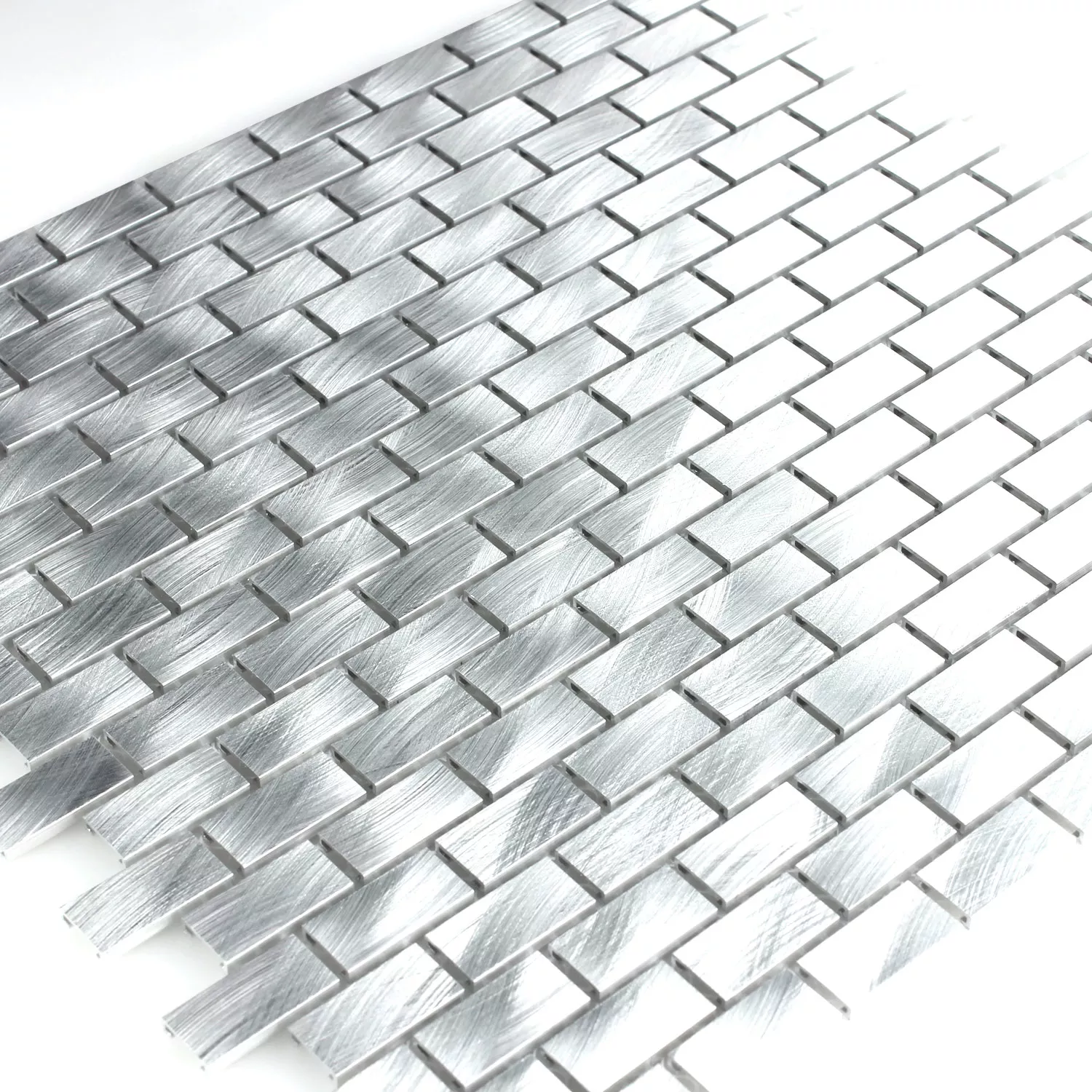 Mosaico Alluminio Argento 15x30x4mm